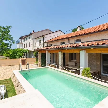 Vila Alina